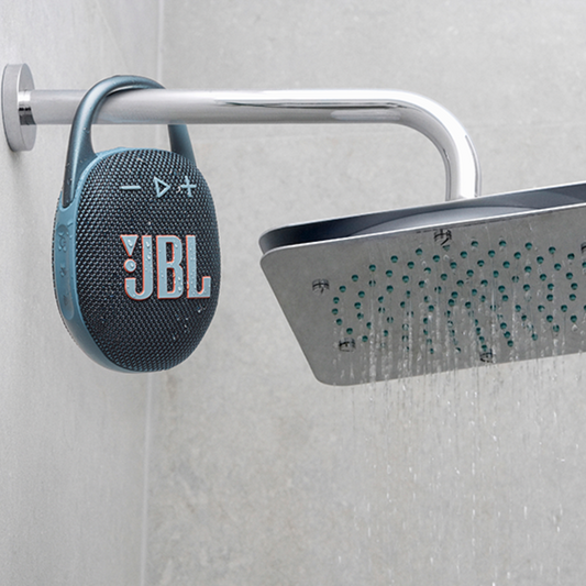 JBL Clip 5 Black | Parlante Portátil 100% Original Resistente al Agua