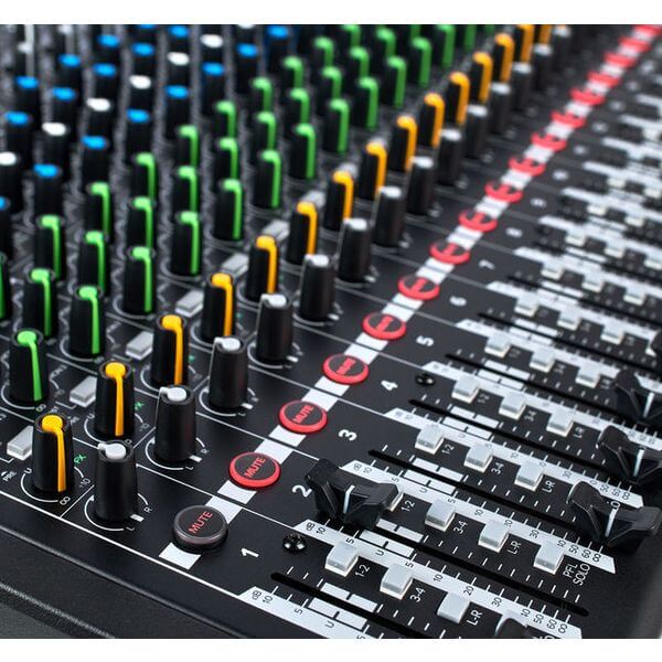 Mackie ProFX22 V3 | Mixer 22 Canales con Interfaz USB y GigFX™