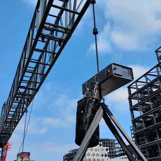 Mode Free Hoist 1T WiFi – Tecle eléctrico inalámbrico profesional para rigging escénico (20 m)