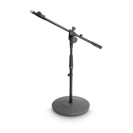 Gravity GMS2221B | Pedestal de Micrófono Corto con Base Redonda y Boom de 2 Puntos