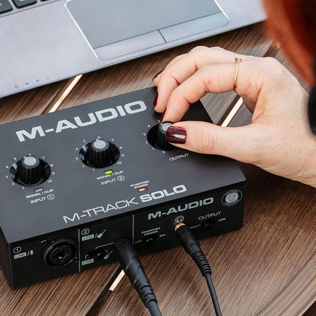M-AUDIO M-Track Solo II | Interfaz De Audio USB Compacta 16-bit / 48 kHz