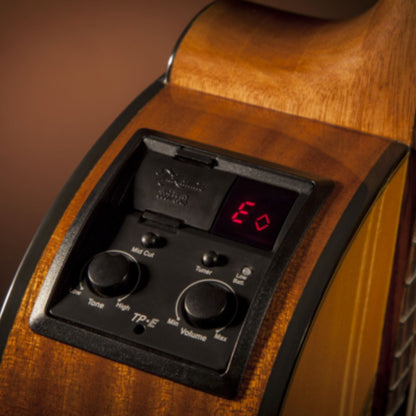 Takamine GC1CE-NAT | Guitarra Electroacústica Clásica de Nylon Natural
