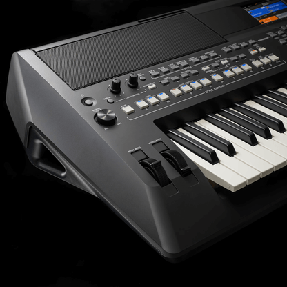 Yamaha PSR-SX600 | Workstation Profesional con 850 Voces y Pantalla a Color de 4.3”