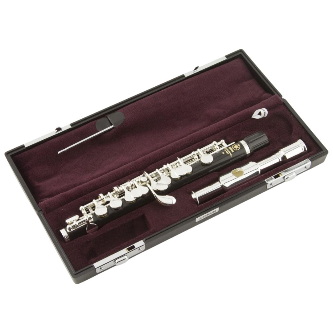 Yamaha YPC-32 | Piccolo con Cuerpo de Resina ABS y Llaves Plateadas